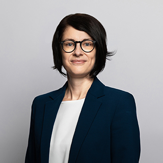 Dr. Antonia<br>Scheinbacher