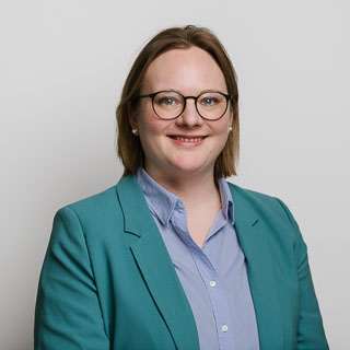 Dr. Karen  Frehmel-Kück