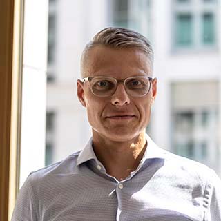 Dr. Lutz Schreiber